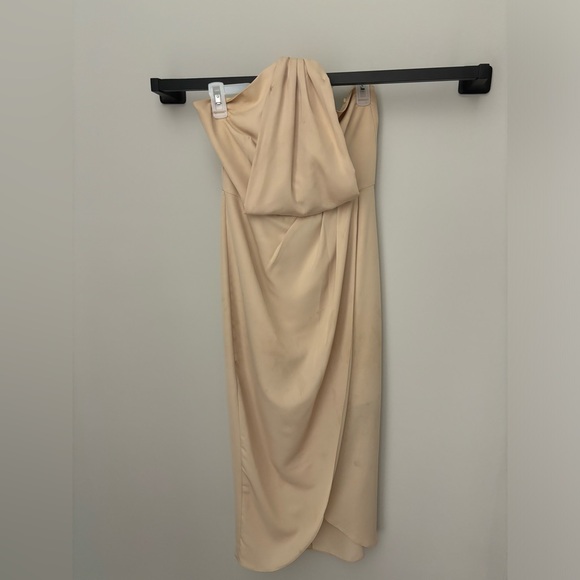 Cream/Nude Bridesmaid dress - Picture 4 of 10